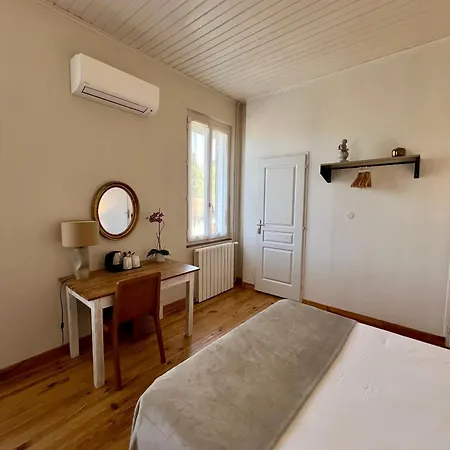 Nocleg ze śniadaniem L'estanquet Pdj Offert 3*