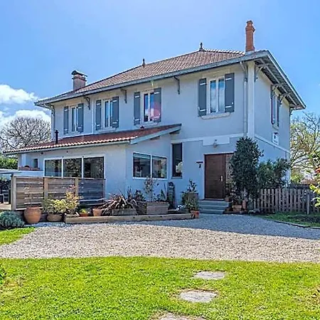 L'estanquet Pdj Offert 3*