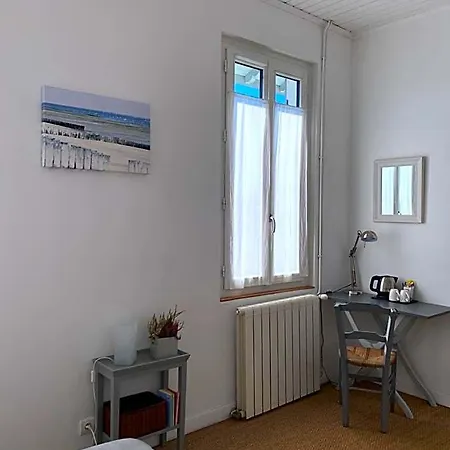 L'estanquet Pdj Offert Bed & Breakfast 3*