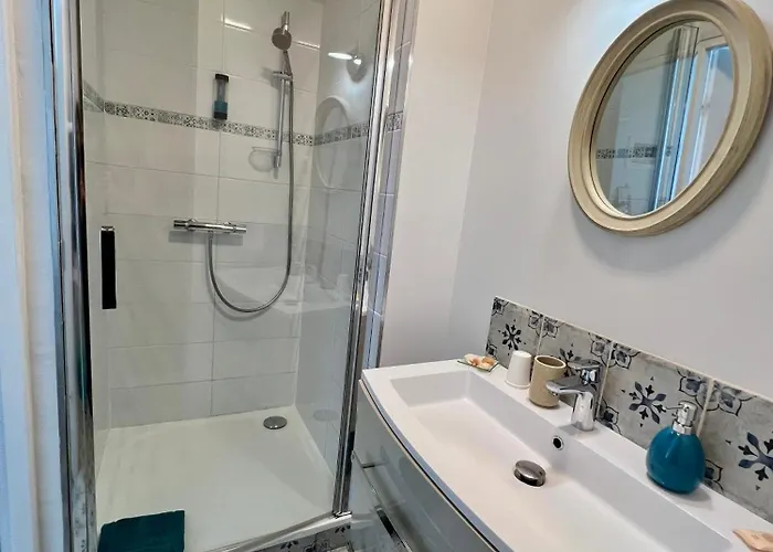 L'estanquet Pdj Offert Nocleg ze śniadaniem Gastes