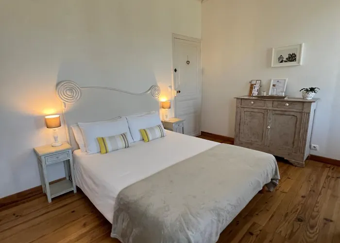 L'estanquet Pdj Offert 3* Gastes