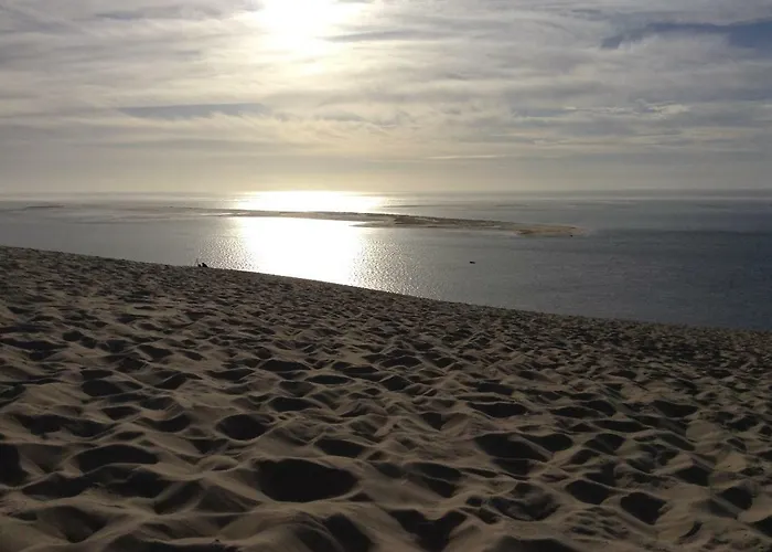 L'estanquet Pdj Offert فندق مبيت وإفطار 3*